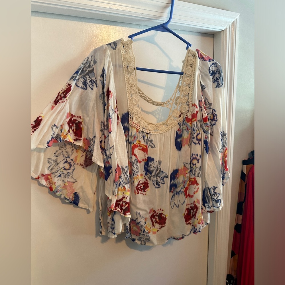 Love stitch boho floral top